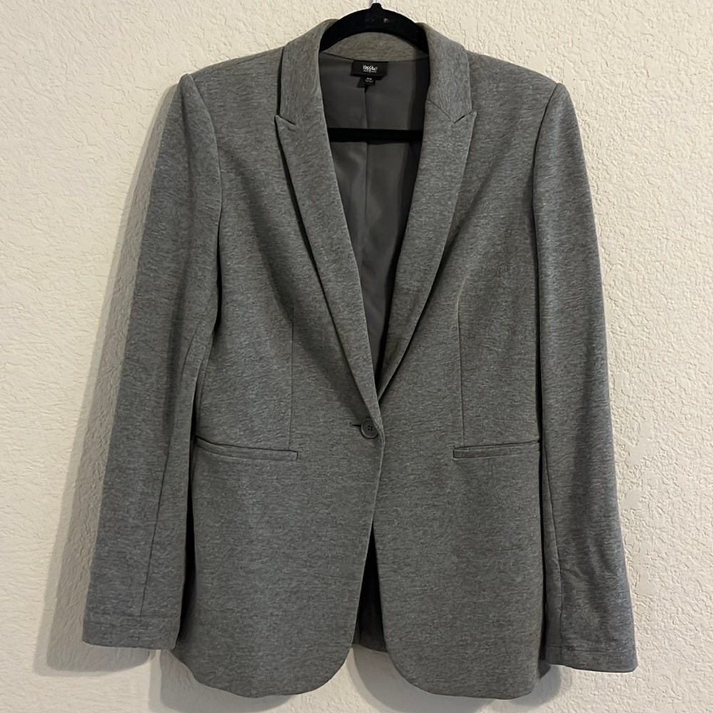 Casual gray blazer